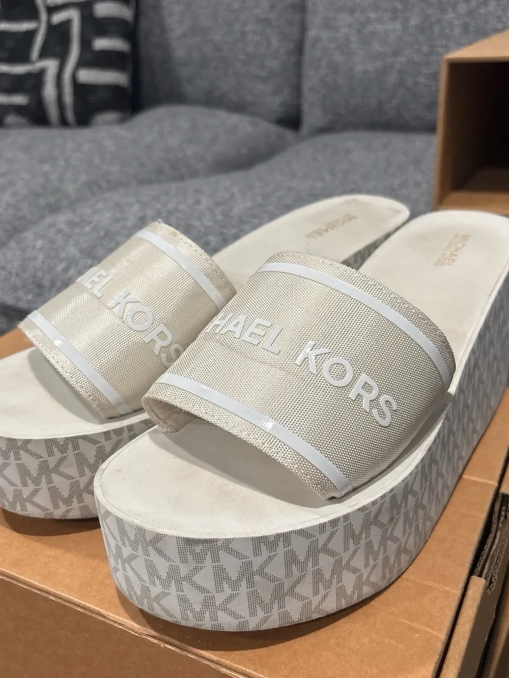 Michael Kors Women's Cream Slide Platform Sandals